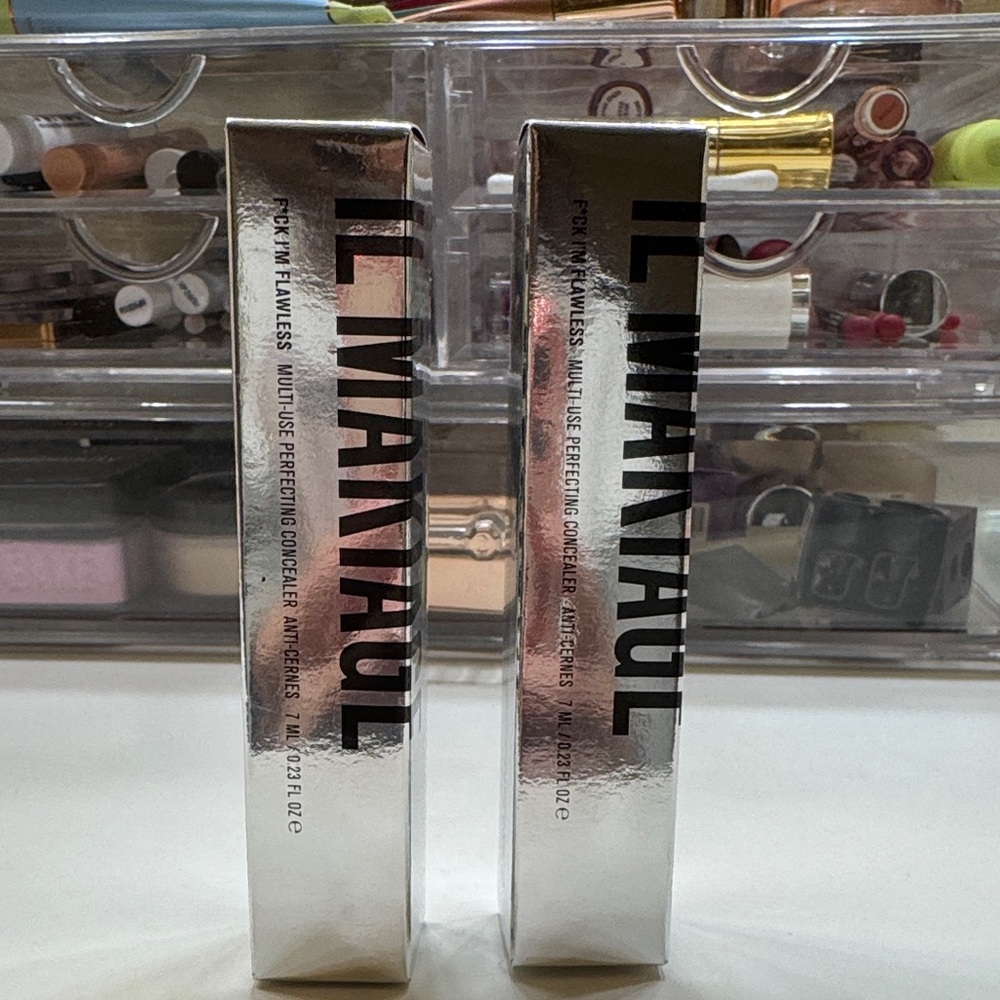 IL MAKIAGE Flawless Finish Concealer in Silver